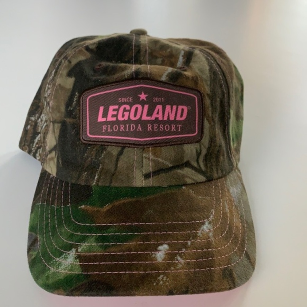 Legoland camo hat with‎ velcro closure
